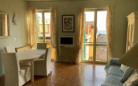 Lola A Moneglia